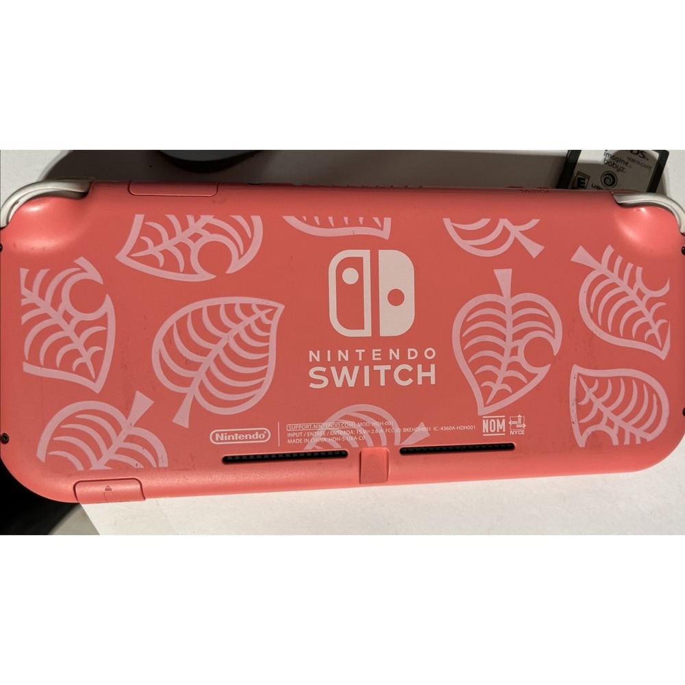 Nintendo Switch Lite Animal Crossing: Isabelle's Aloha Edition